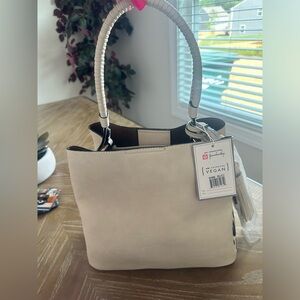 Jen & Co. Satchel Purse.